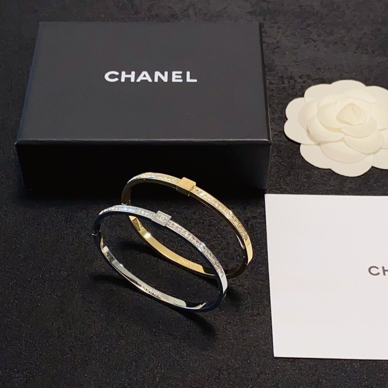 Ch**el bracelets